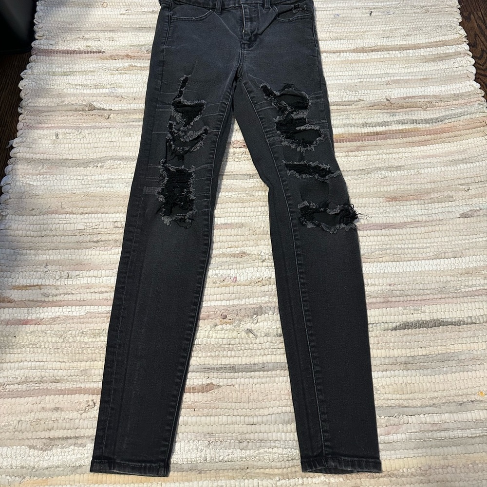 super cute ripped black jeans